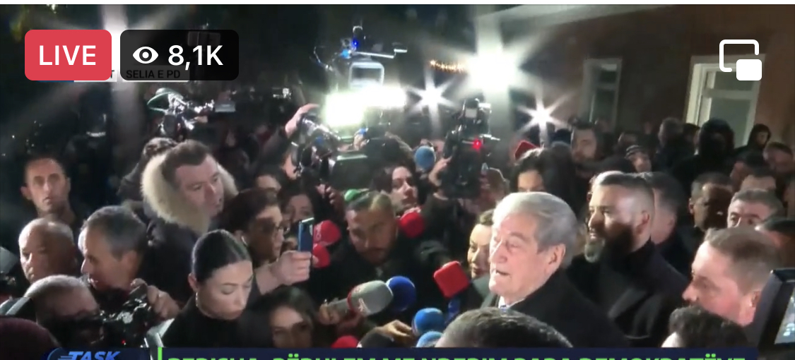 Berisha në selinë e PD, lajmëron rrëzimin e Bashës me referendum