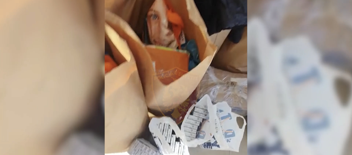 Gjirokastër, 2 shoferë autobusi në pranga, 2 doganierë procedohen penalisht. Çfarë kapi policia tek “Ura e Lumit”