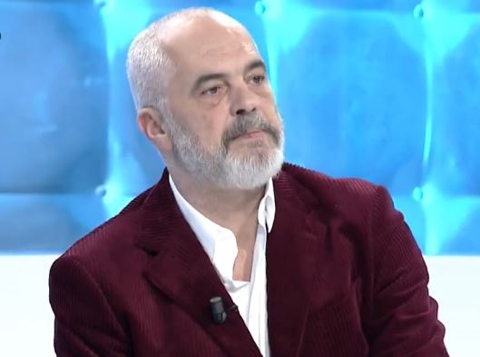 Rama përfshihet në betejen e brendshme në PD, vesh xhaketën me ngjyrat e Lubonjës dhe sulmon Berishën