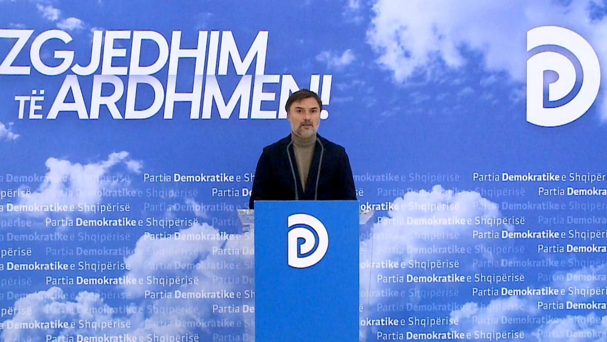 Alibeaj: Edi Rama duhet të japë dorëheqjen! Ekspozoi mbi 630 mijë qytetarë para keqbërësve dhe hakerave