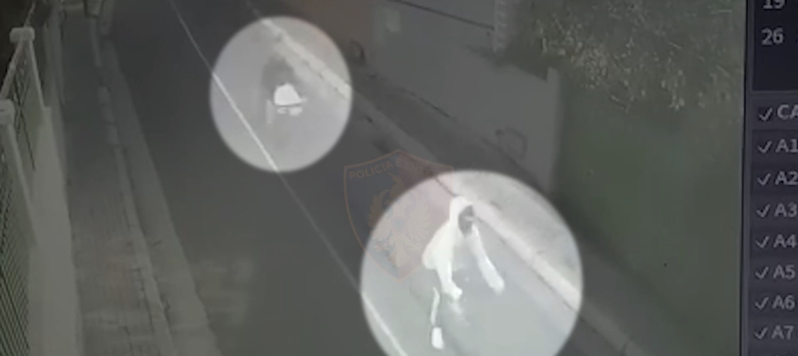 VIDEO/ Pamjet si dy adoleshentët vjedhin zyrat e Postës Shqiptare në Babrru