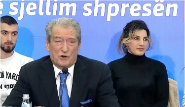 Berisha në Vaun e Dejës: Ambasadorja mbështet Ramën dhe për këtë duhet Basha