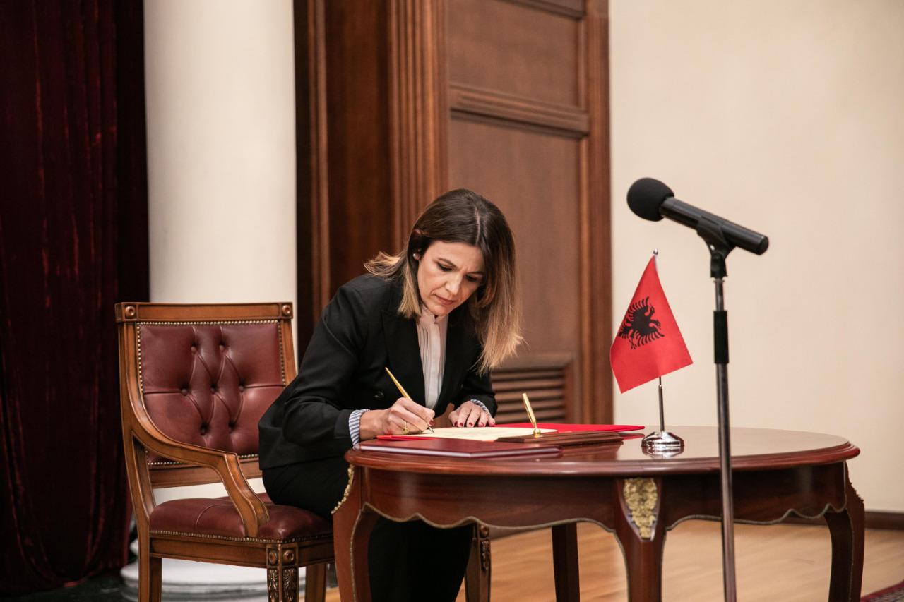 Meta, hetim disiplinor gjyqtares së Kushtetueses, ishte relatore për çështjen e zgjedhjeve të 30 qershorit