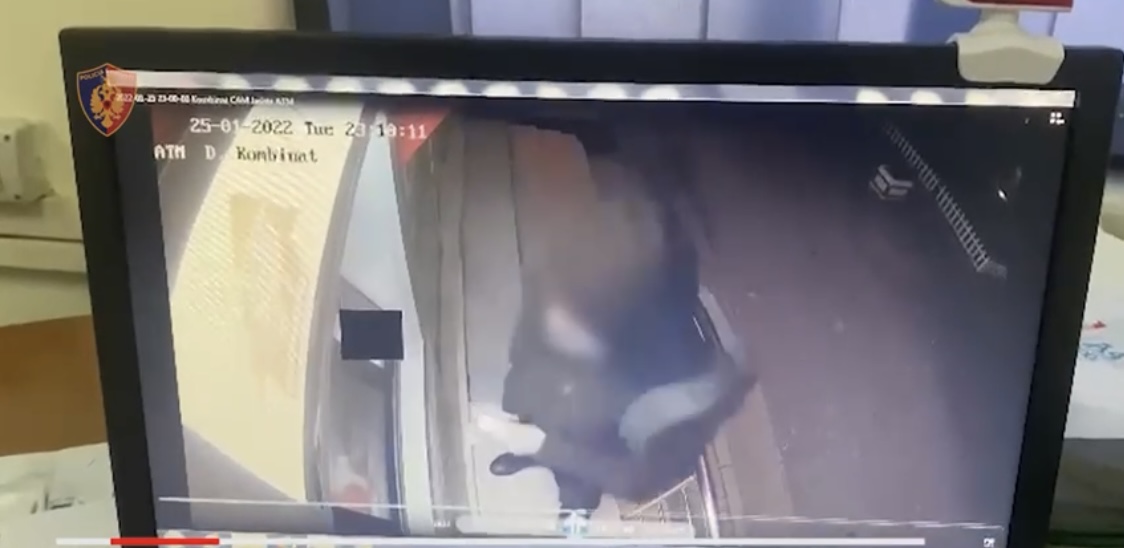 Zbulohen 12 raste të vjedhjes së dyqaneve, kapet hajduti