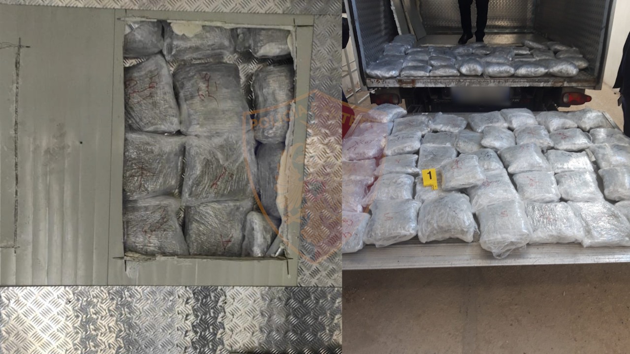 Kapet sasi e konsiderueshme kanabisi në Qafë Botë, fshihej në një kamionçinë