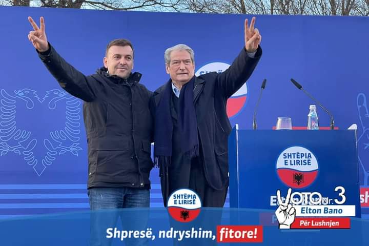 Berisha në Lushnjë në mbështetje të Elton Banos: Mos ngatërroni logon e ‘Shtëpisë së Lirisë’ me logon e vjedhur nga Basha të PD