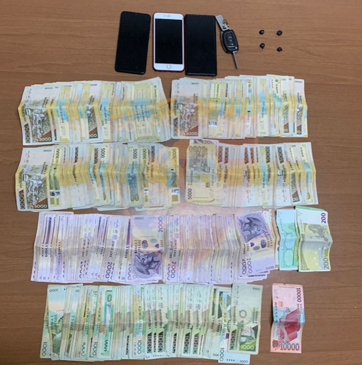 TIRANË/ Prangoset shitësi i ‘të bardhës’ te rruga ‘Sulejman Delvina’