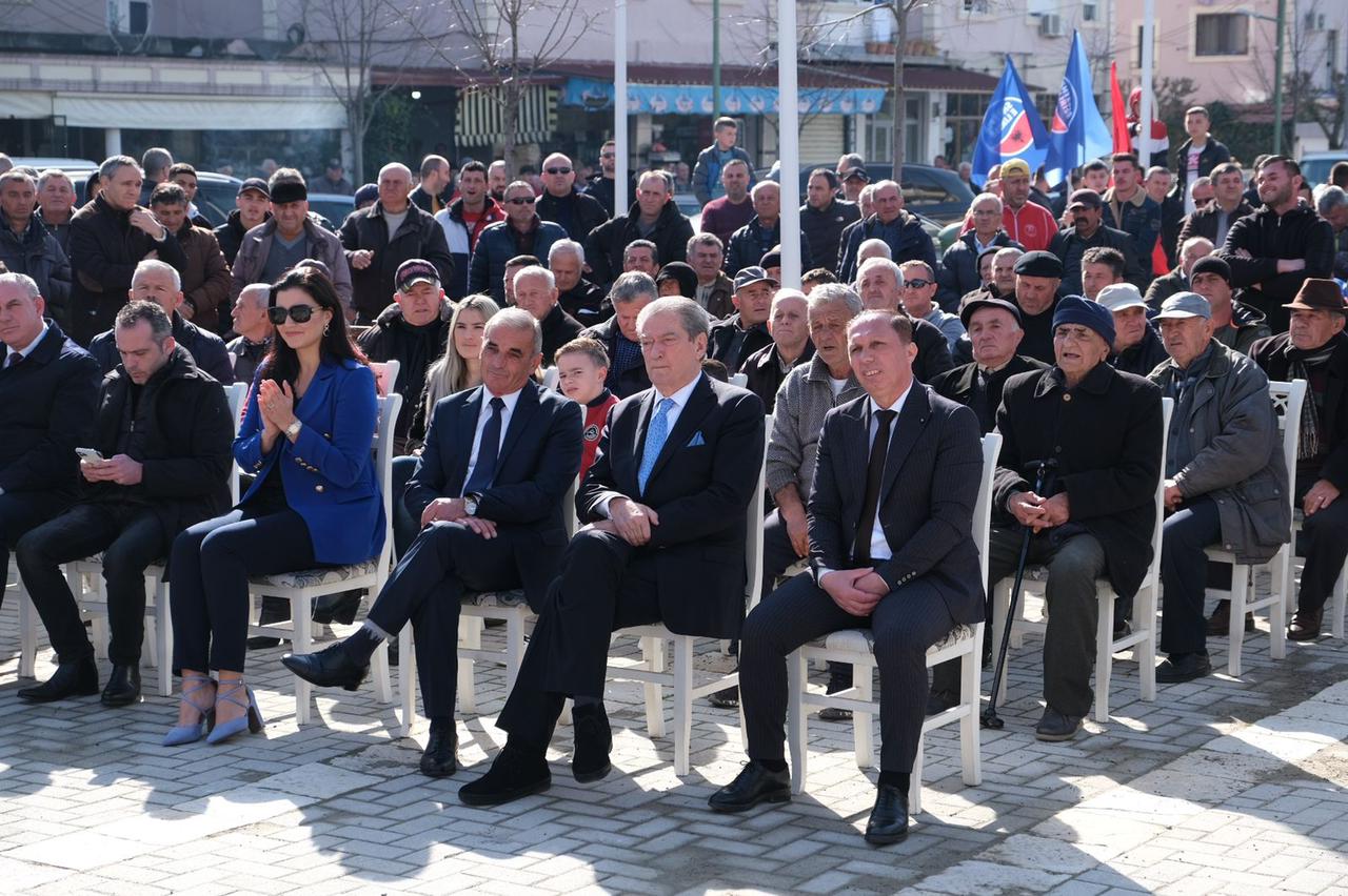 Berisha në Rrogozhinë: “Janë zgjedhje lokale por rëndësia është kombëtare”