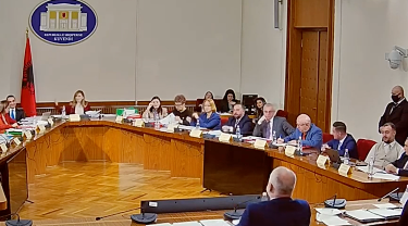 Rama, debat për shifrën 430 milionë euro për inceneratorët, ankohet se e bullizon Tabaku