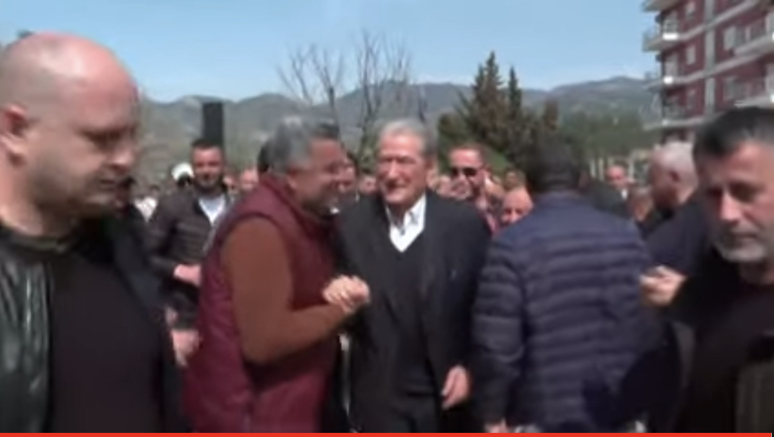 Berisha pyetet për SHBA kundër, ja përgjigja e ish kryeministriz