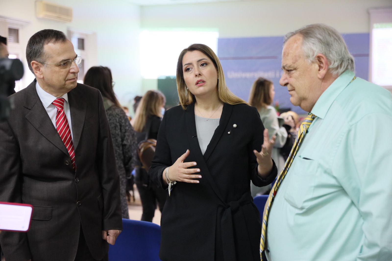 Hapen 318 kuota për specializimet në Mjekësi, sa do të rriten kuotat për studime në degët e mjekësisë