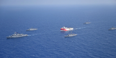 Anija ruse prek ujërat territoriale shqiptare, ministria tregon pse u dëbua