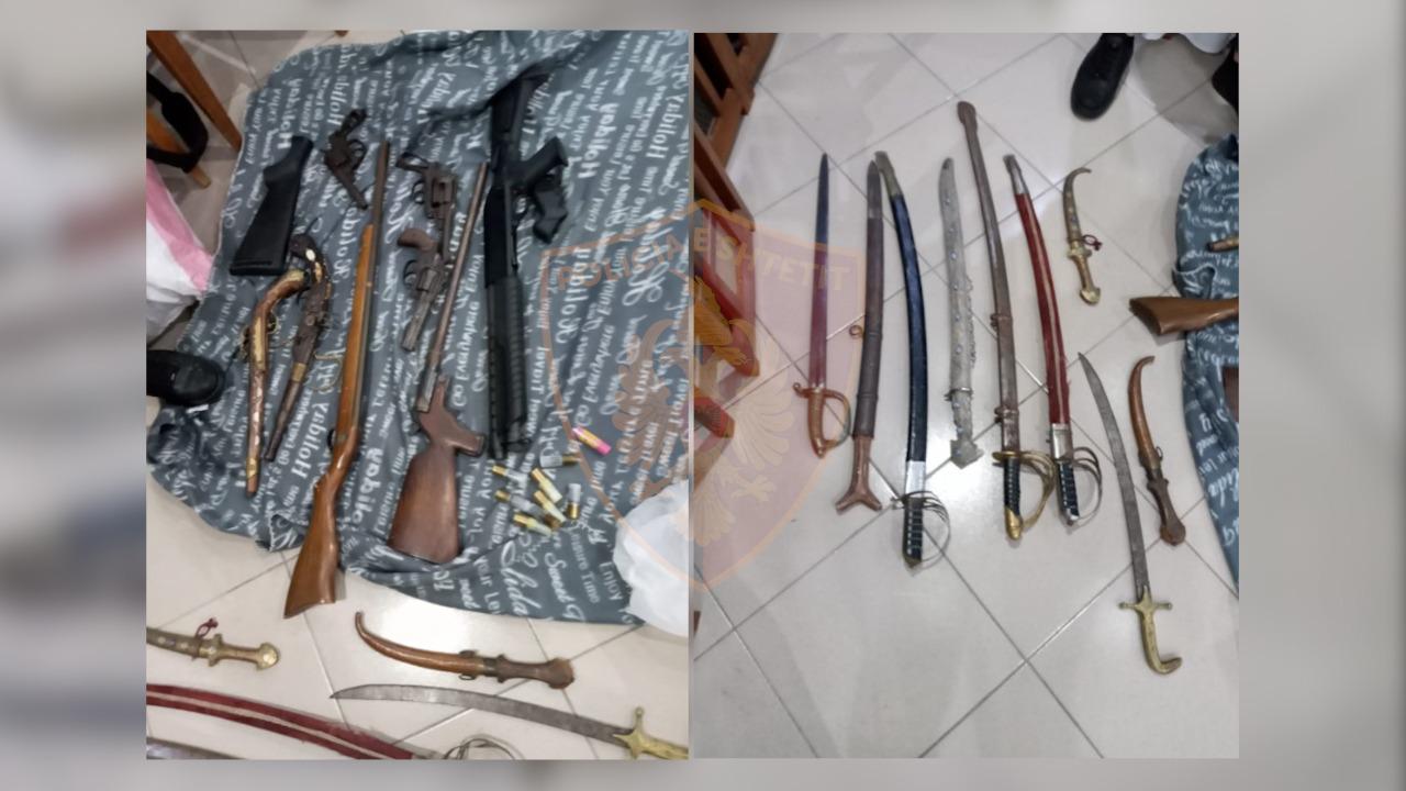 TIRANË/ Kapen armë në një vilë, po shpatat antike pse konsiderohen arnë pa leje