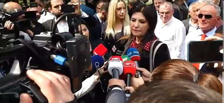 Kaso dhe Këlliçi, thirrje demokratëve për bashkim, Topalli dhe Murrizi kthehen në shtëpinë e tyre politike