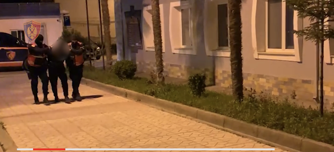 VLORË/ Një vit më parë iu kap kanabisi, sot u arrestua edhe ai