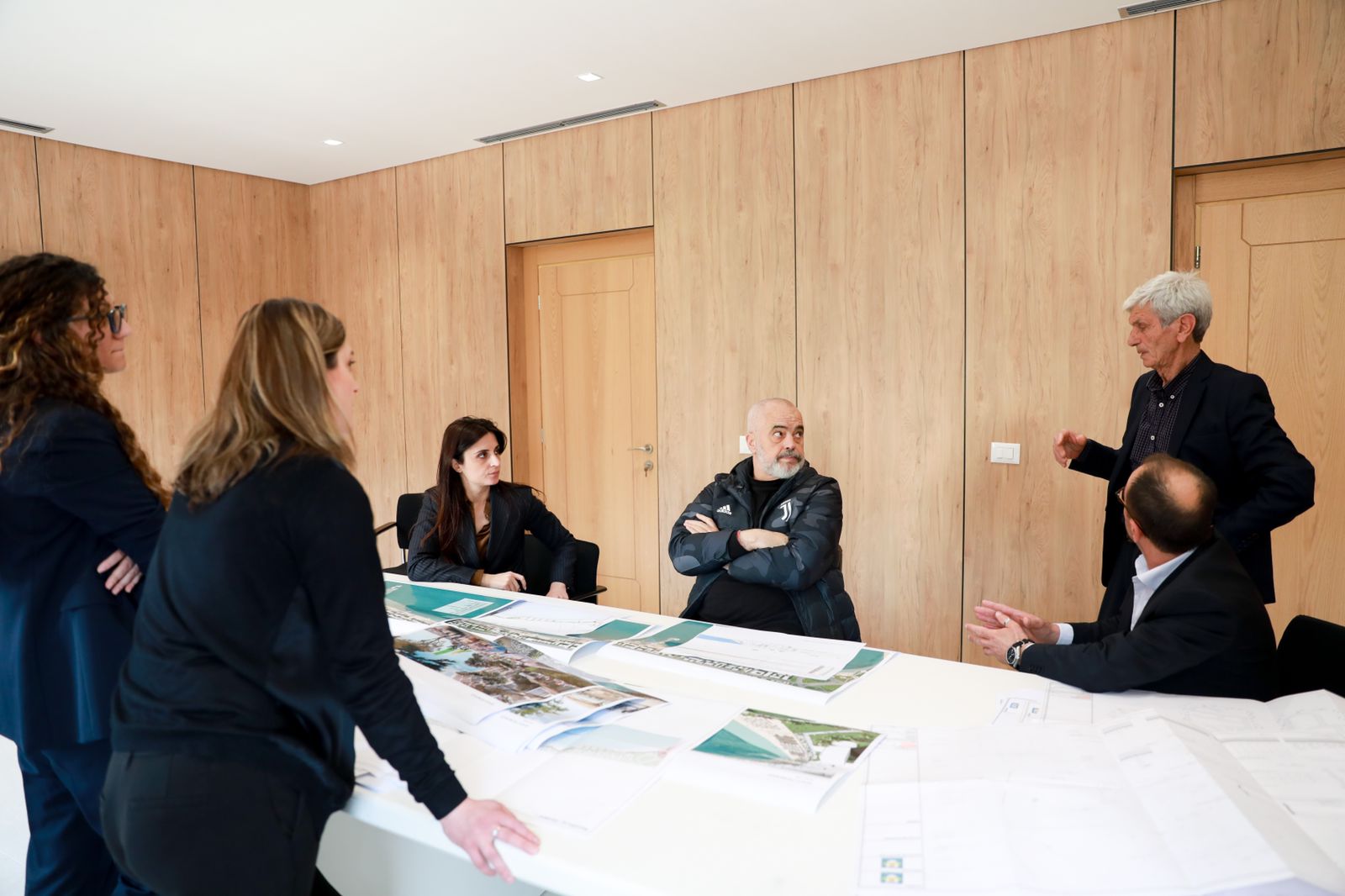 Lungomarja e Durrësit, Rama lajmëron projektin tjetër tek plazhi