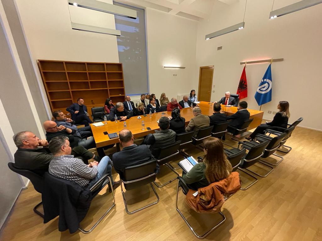 Çfarë u bisedua në Komisionin e Rithemelimit, Berisha jep detaje nga mbledhja e rëndësishme