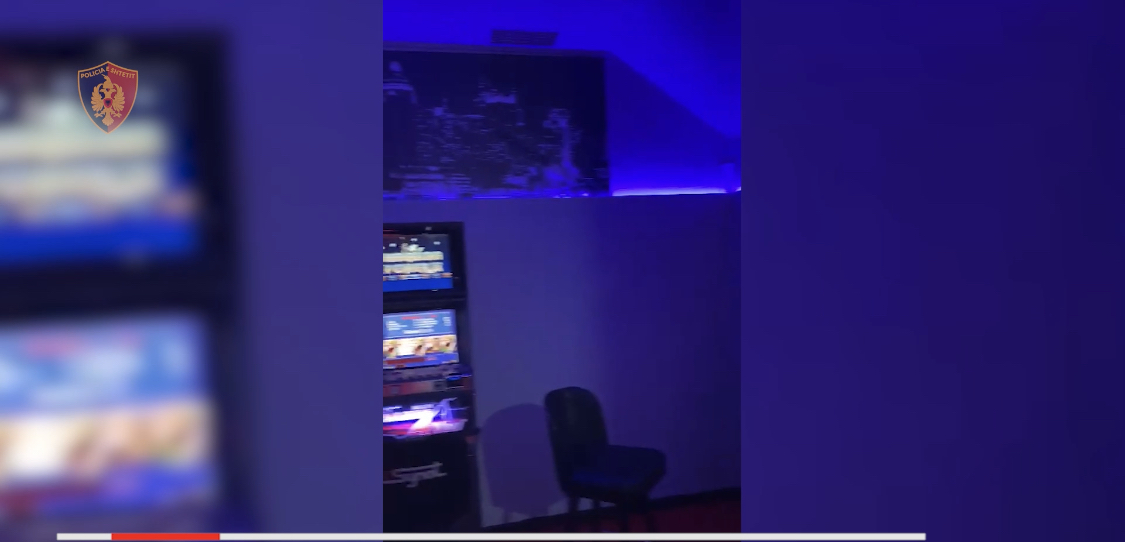 Sekuestrohen 8 makineta për lojra fati në një lokal në Tiranë, në kërkim pronari