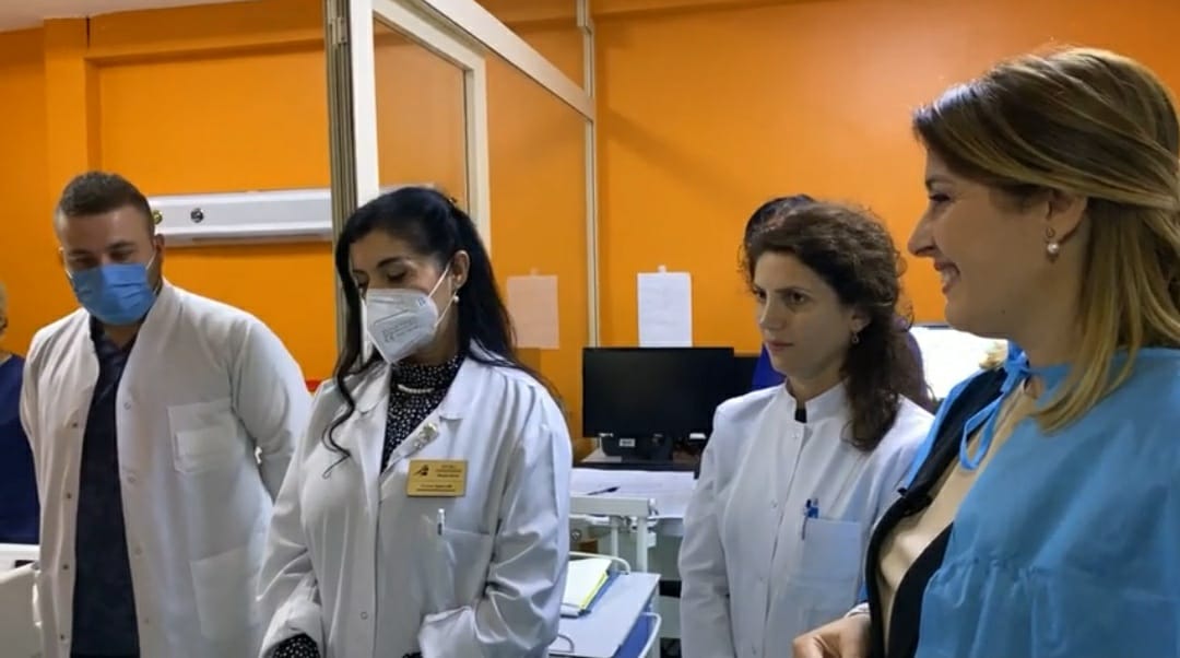 Kompozitori i njohur Limoz Dizdari del nga intubimi