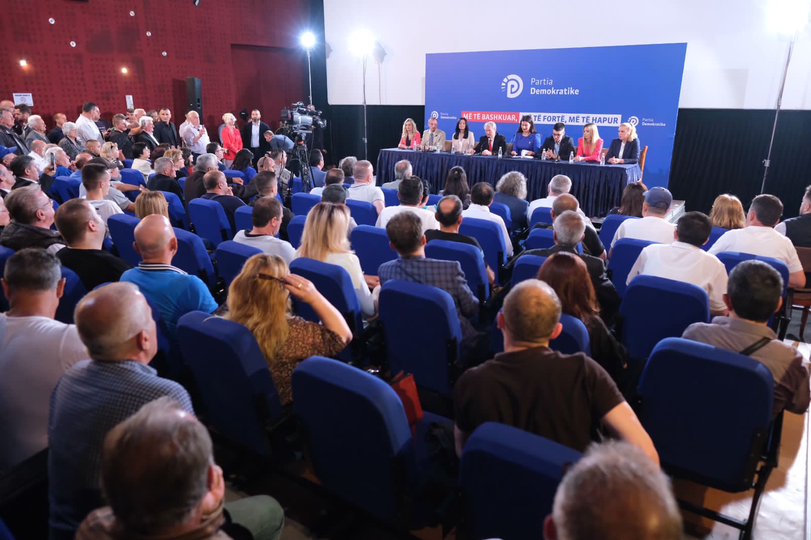 Berisha në Shkodër, takim me demokratët e qytetit, si do të transformohet PD nën drejtimin e Berishës