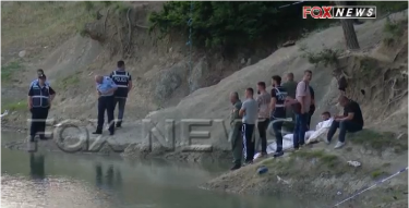 Nxiren trupat e fëmijëve të mbytur në liqenin e Prushit