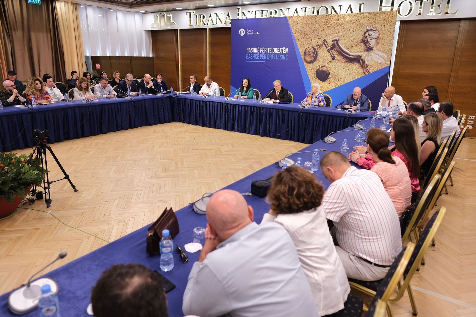 PD, tryezë kundër hartës së re gjyqësore, Adriana Kalaja: Do zgjaten pa fund proceset