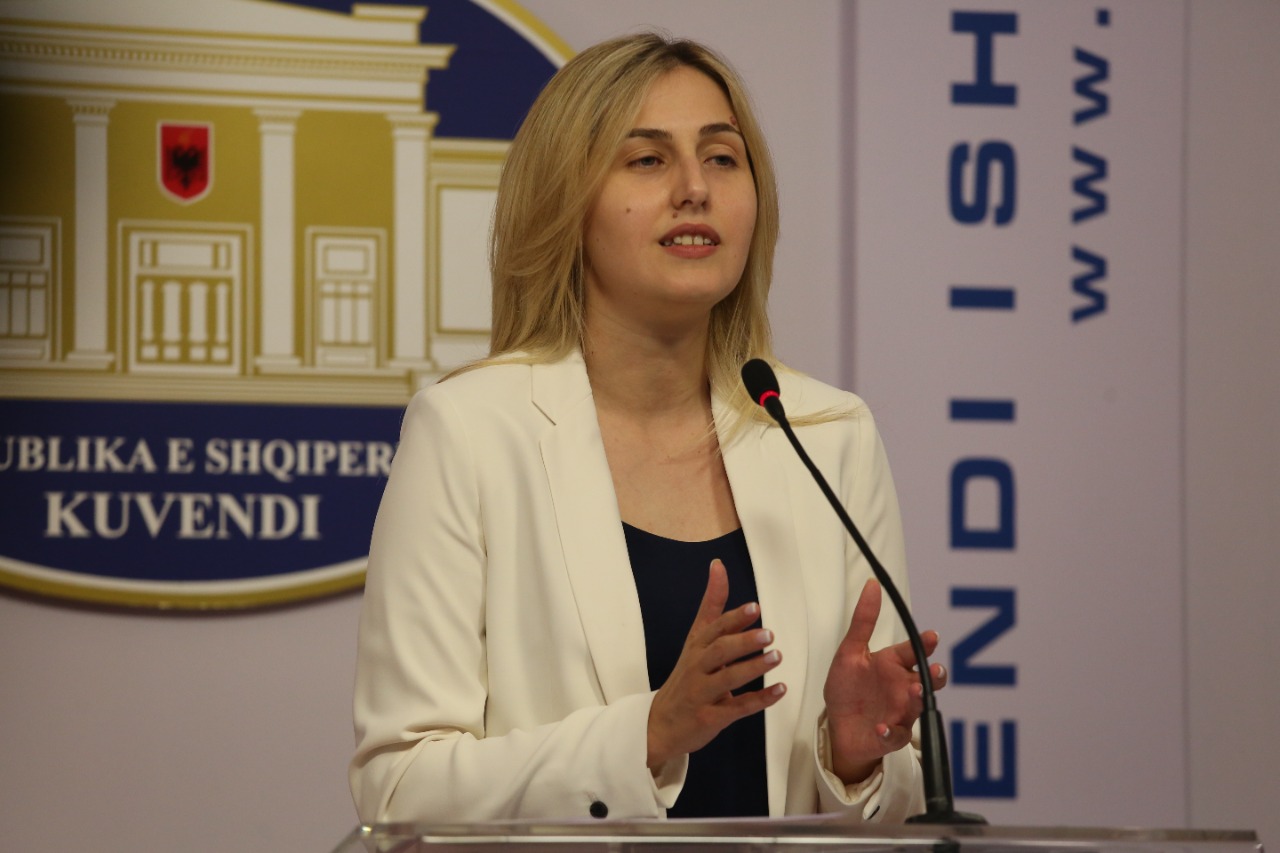 Deputetja Zhupa me nismë të re pas “rrëzimit të Butrintit” nga Presidenti