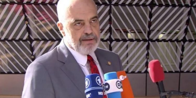 Rama iu sulet gazetarëve bullgarë, fjalët e përzgjedhura si të ishte rus