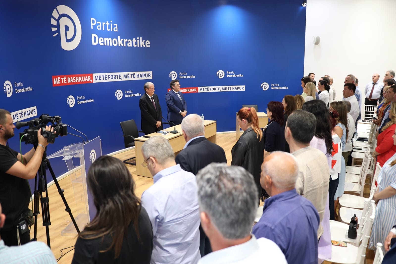 “Rama, ky Duman i pushtetit”! Berisha paralajmëron lëvizje të shpejta kundër qeverisë