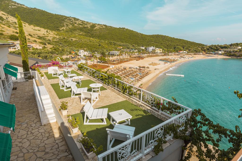 Fundoset lundra në plazhin e Jalës