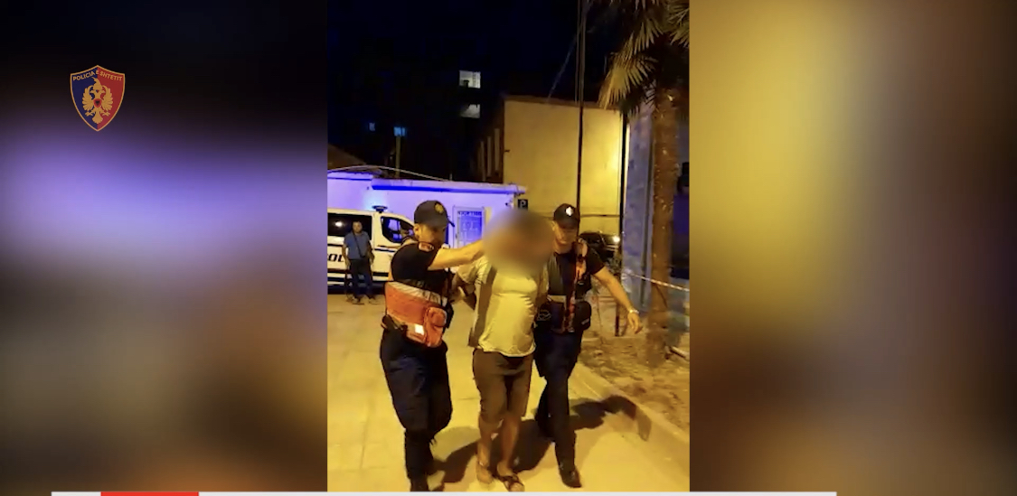 Tmerr në fshatin Brataj, 6 fëmijë dhe prindërit,4 orë nën tytën e armës së hajdutit. Detajet e policisë