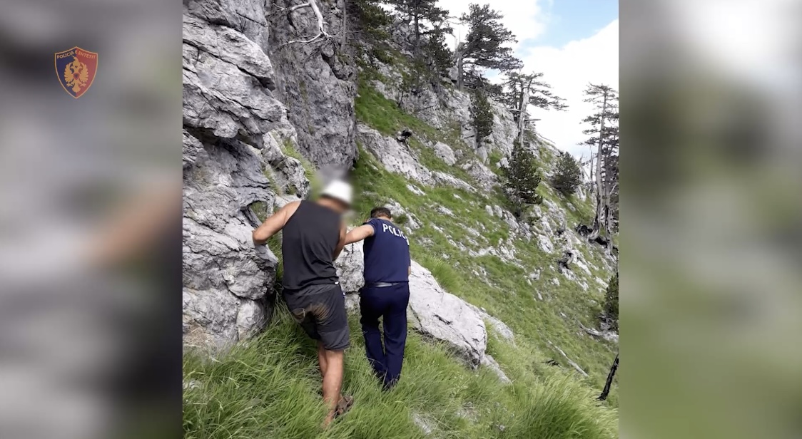 VIDEO/ Momentet e shpëtimit të turistëve çekë nga bllokimi në majat e Valbonës, detajet e sagës së gjatë të transportit