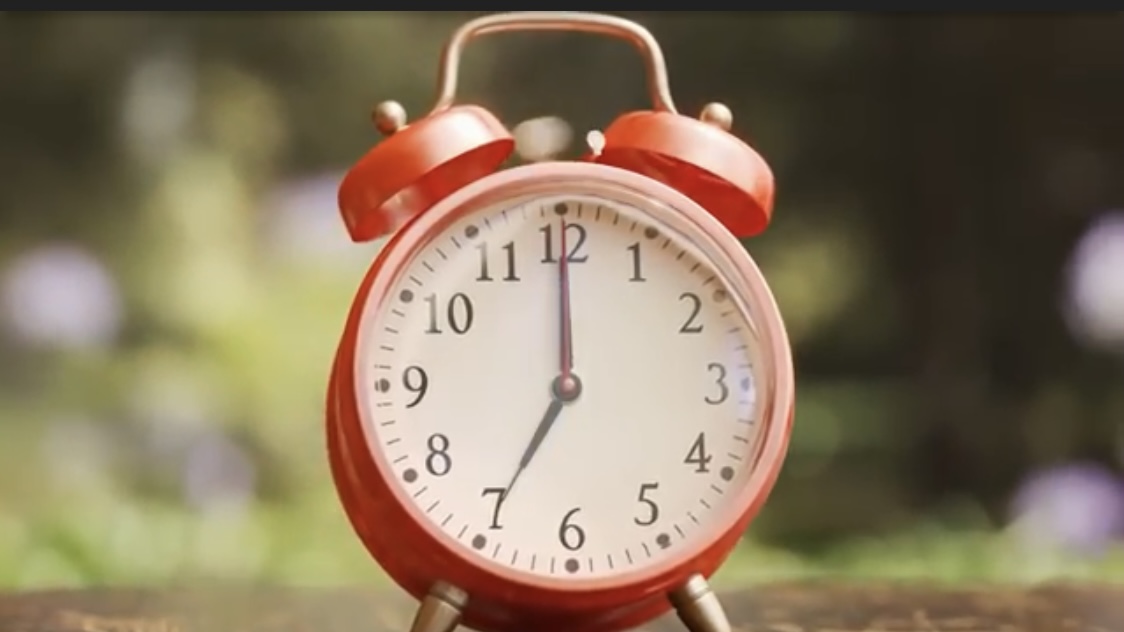 TEKSTI I PLOTË/ Himni i protestës nga Gjoka dhe Big Basta: “ Skënderbeun tatuazh ju po e bëni më kot, Po shesim të ardhmen e vendit duke shitur një votë”