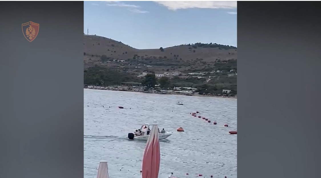 Bllokohet skafi dhe gjobitet pronari në Sarandë, i ‘anulohet’ noti notarit që notonte në zonën e mjeteve ujore