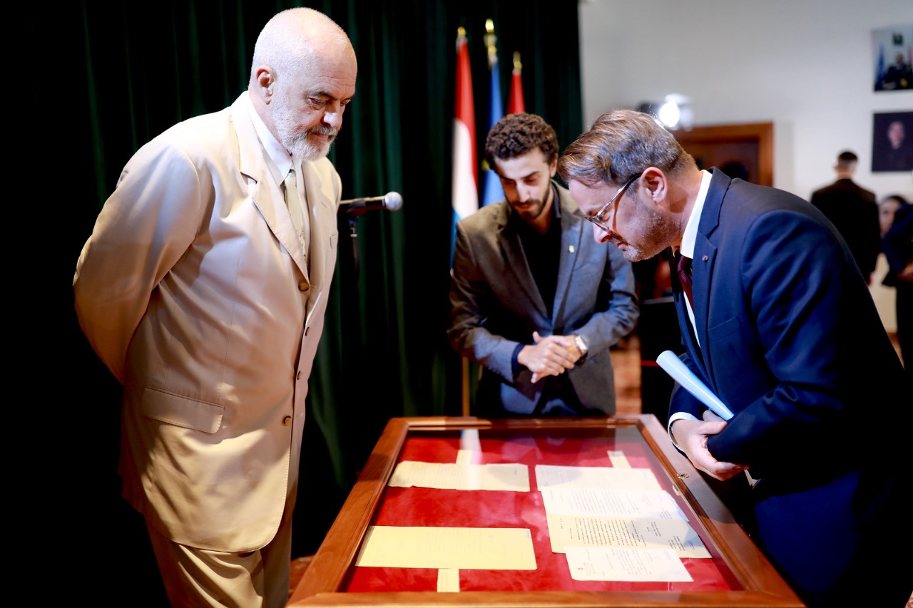 Rama mohon se rusët ishin për spiunazh në Gramsh: Kronikat e mediave, qesharake