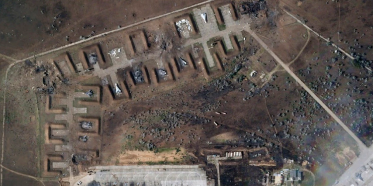 Sulm i papritur i Ukrainës në Krime, imazhet satelitore tregojnë forcën goditëse