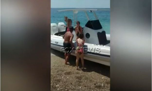 Oficeri i policisë vret fëmijën me skaf, tronditet policia, drejtori Nano shkarkon oficerin dhe ndëshkon policinë e Himarës