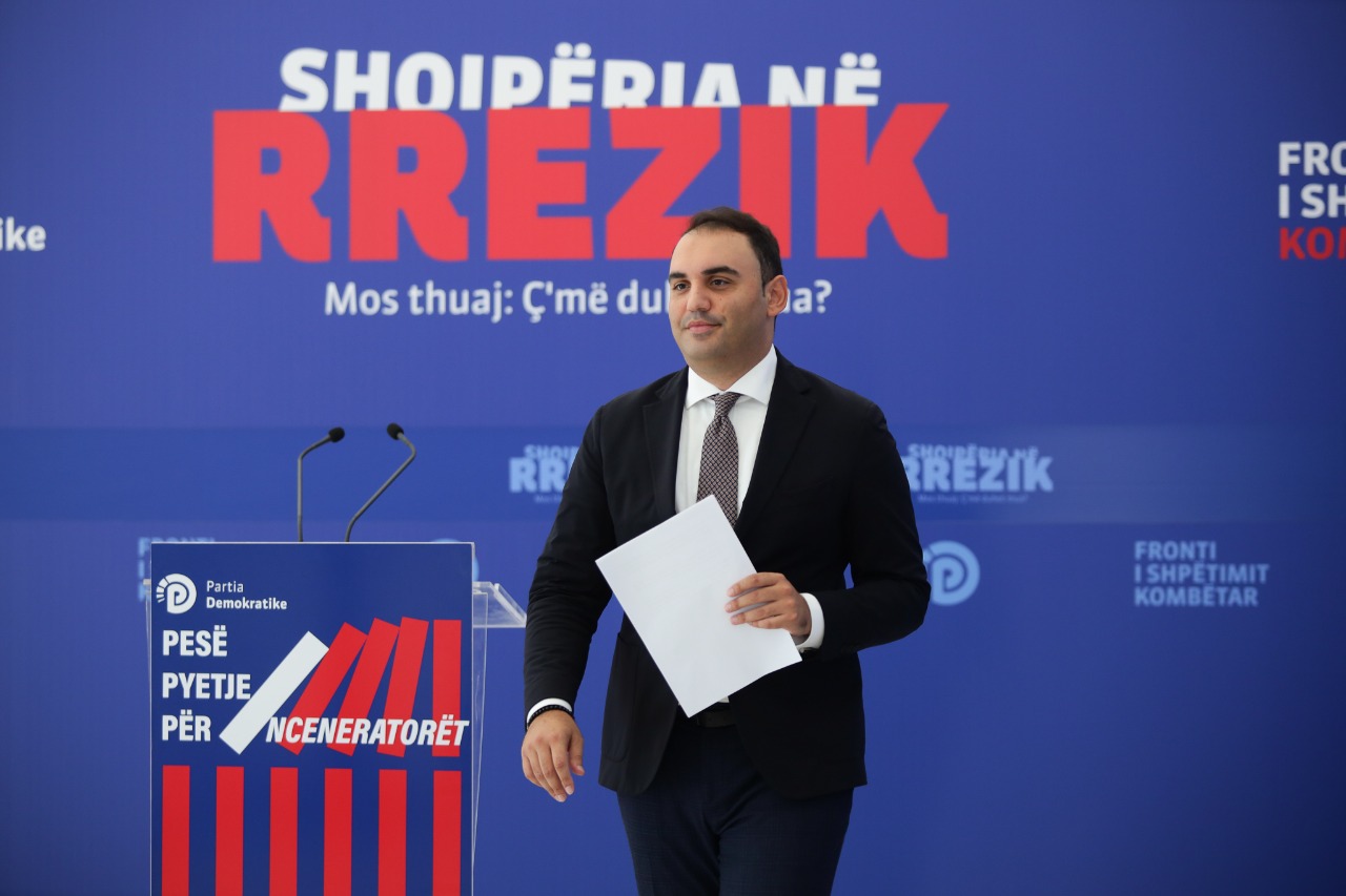 Rama me paratë publike pasuron një grusht njerëzish duke varfëruar qindra mijëra të tjerë