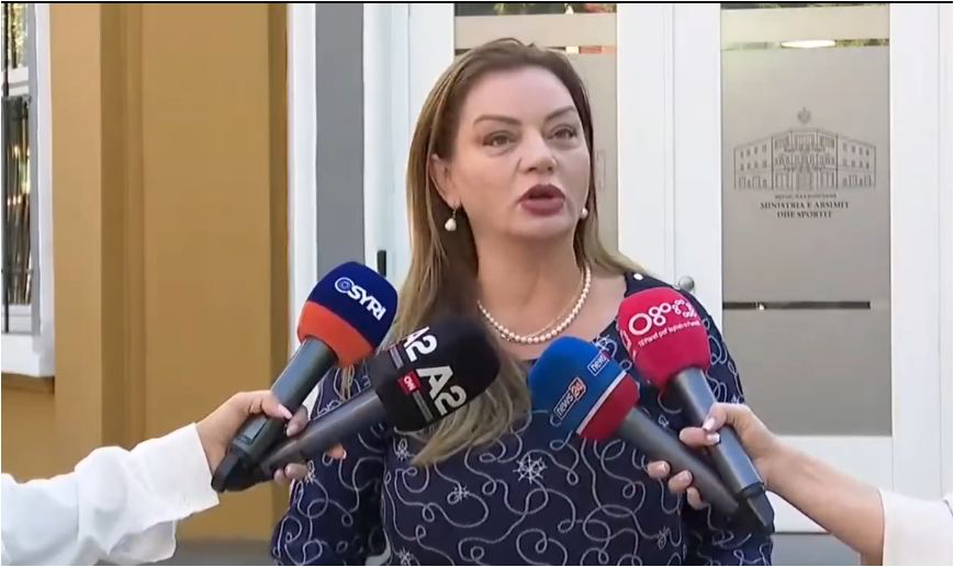 Vokshi: Dështim i ministrisë së Arsimit, prindërit lënë punën për tu kujdesur për fëmijët