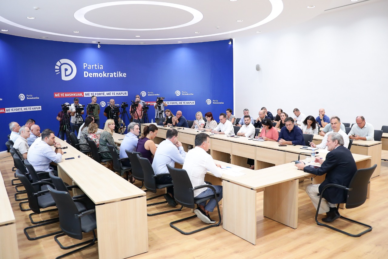 Berisha për Gledis Nanon: Ra në dijeni të aferave të Olsit dhe Çuçit