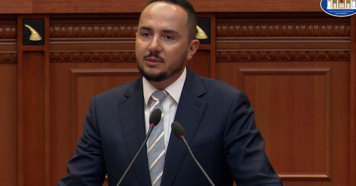 Salianji përmend 5 kompanitë e naftës: Cila porositi naftë në Libi. Durrësi me ‘komisariat në hije’ si Lushnja në ‘97