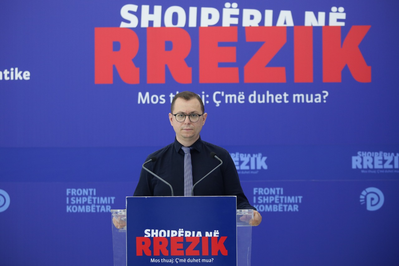 “Bursa e naftës 4 herë më pak se para luftës në Ukrainë, në Shqipëri nafta 30 lek më tepër se para fillimit të luftës”