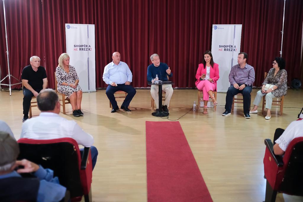 “Eksportet tona në Serbi janë plehrat kimike, jo produkte bujqësore”