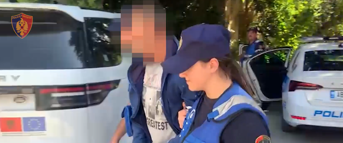 54 vjec, por nuk ka hequr dorë nga grabitja, sulmon turisten ceke në Tepelenë