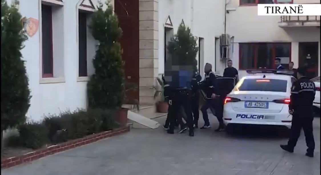 EMRI/ U dënua me 7 vjet burg, kapet pas 4 vitesh në Qafë Shtamë