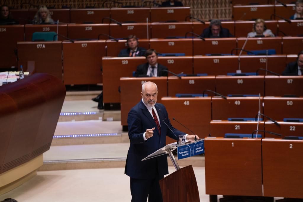 Pyetjet për Ramën në Këshillin e Evropës: Këtu e mbroni Kosovën por atje e izoloni me Ballkanin e Hapur