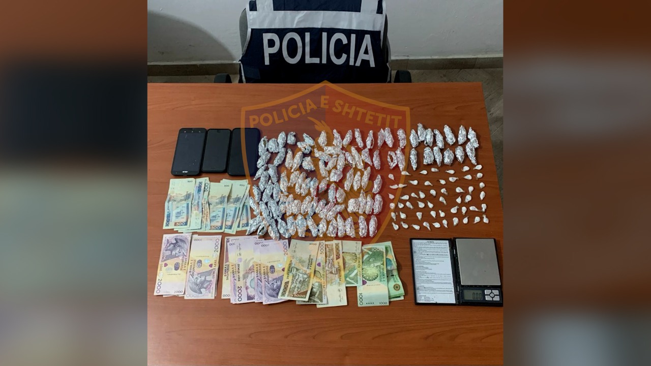 Do furnizonin 140 përdorues të së bardhës e jeshiles, arrestohen në Vlorë