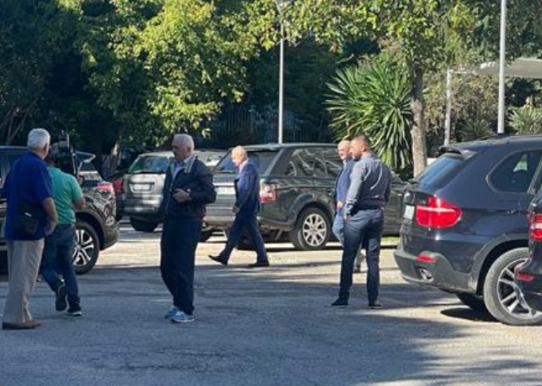 Ilir Meta, për herë të parë në zyrat e PD, takohet me Sali Berishën