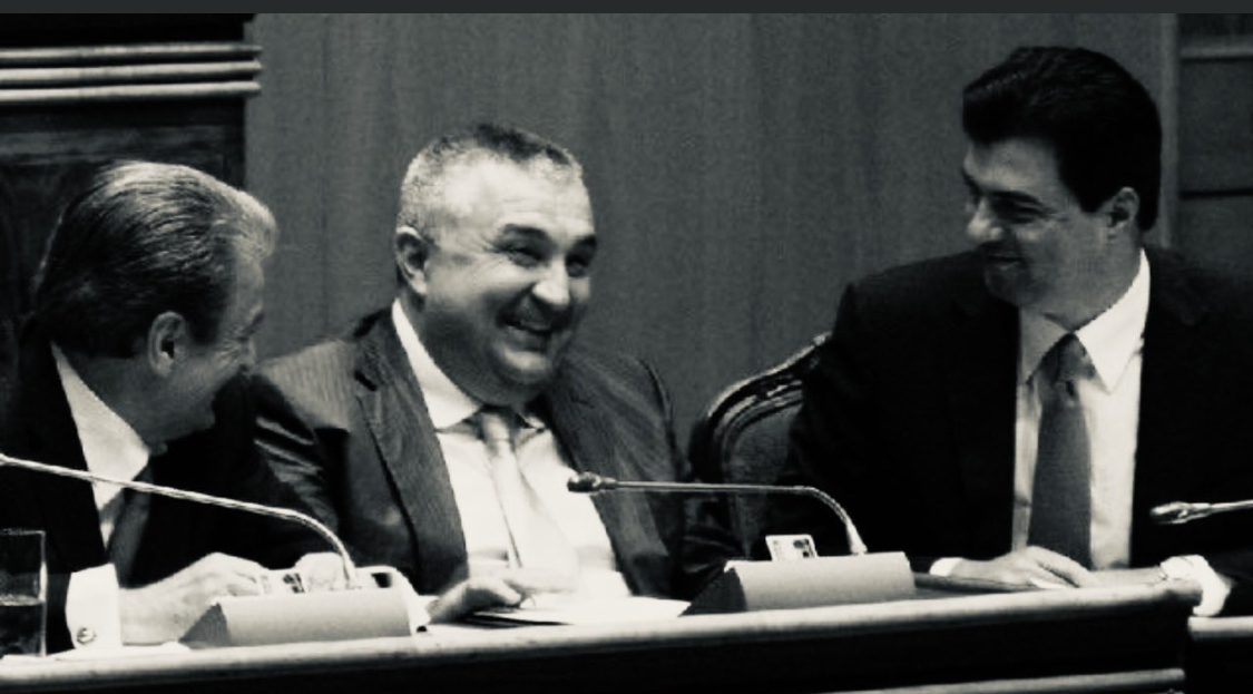 Prokuroria sekuestron pasuritë e Fation Muratit, u kap ndërsa bënin shëtitje me Endrit Doklen