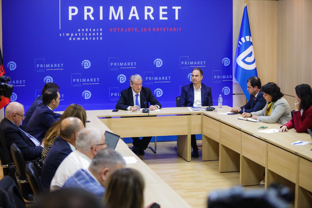 Propozohet ligji që i heq parashkrimin për korrupsion ndaj Kryeministrit dhe ministrave